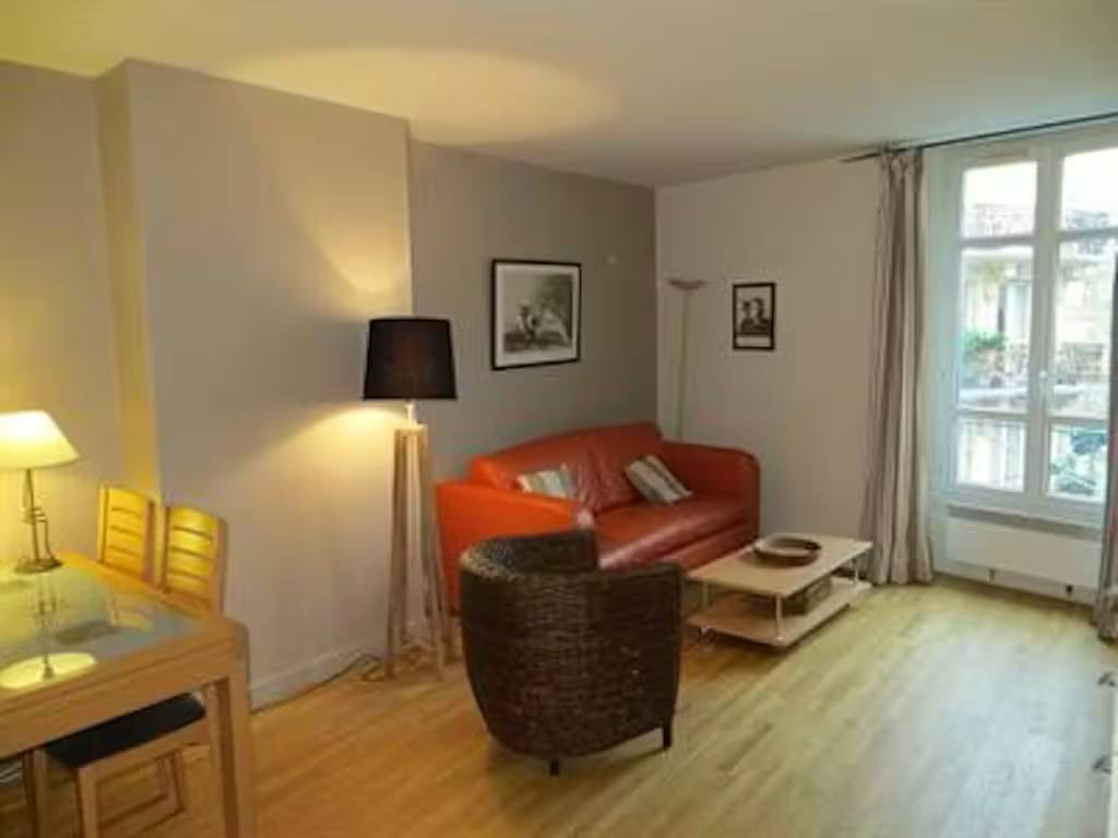 Studio Meublé & Climatisé – Rue des Pâquis, Genève - Miniature 3
